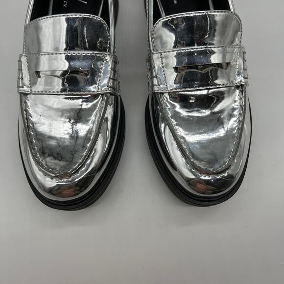 Worthington Ellen Womens Round Closed Toe Loafers Silver Size 6M - Picture 3 of 13